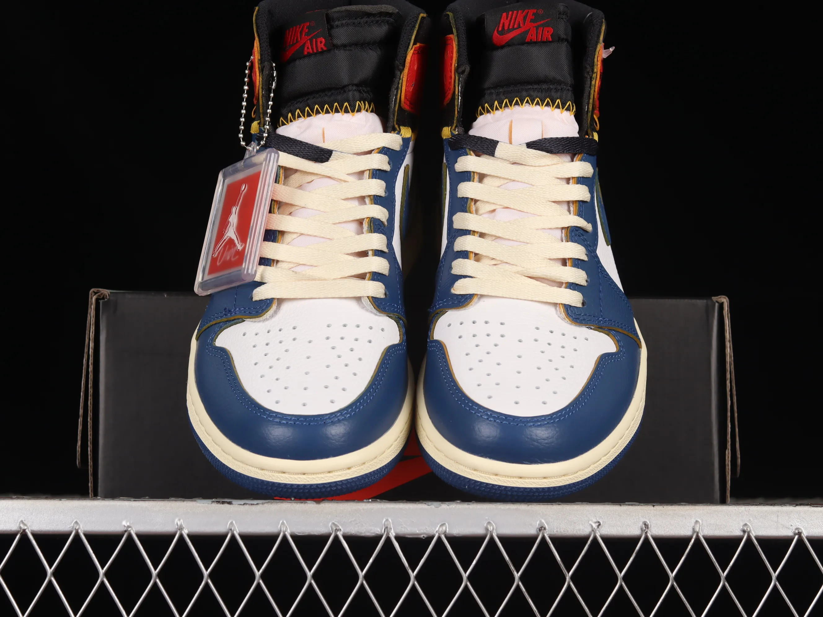 All categories Air Jordan Jordan series basketball shoes Air Jordan 1 High LJR version Air Jordan 1 x Union AJ1 Joe 1 limited edition four-color deconstruction stitching basketball shoes BV1300-146